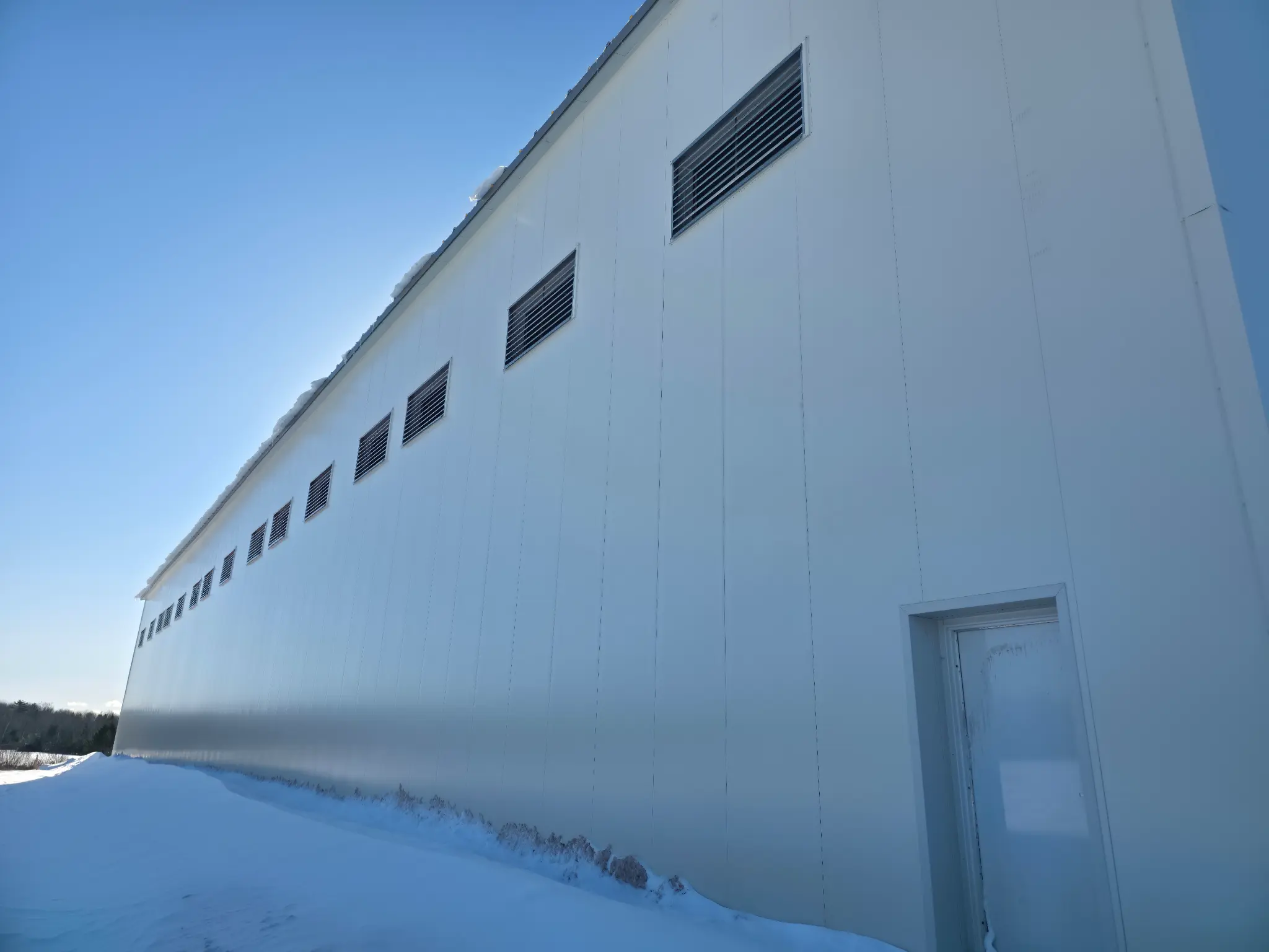 8,000 m² cold storage facility, Vancouver, Canada